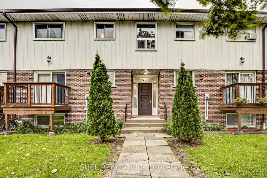 For Sale in Pickering - 3bdr and 2bth home